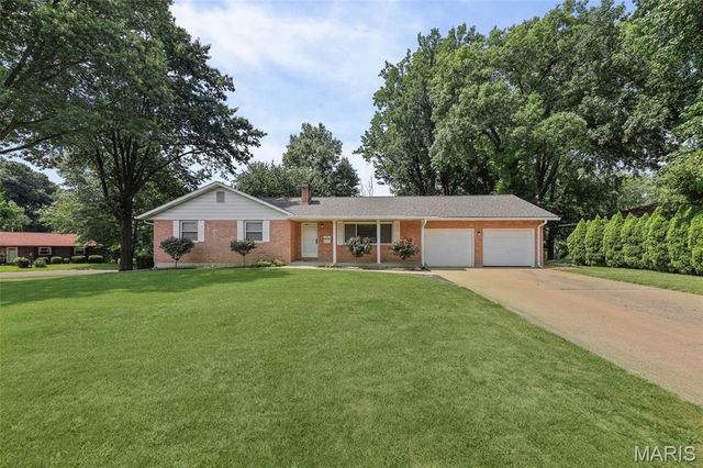 441 Clearview Drive, Belleville, IL 62223