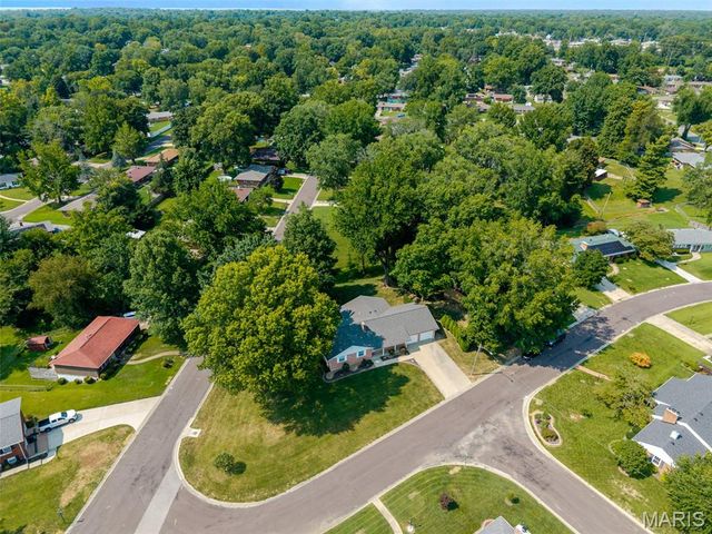 441 Clearview Drive, Belleville, IL 62223