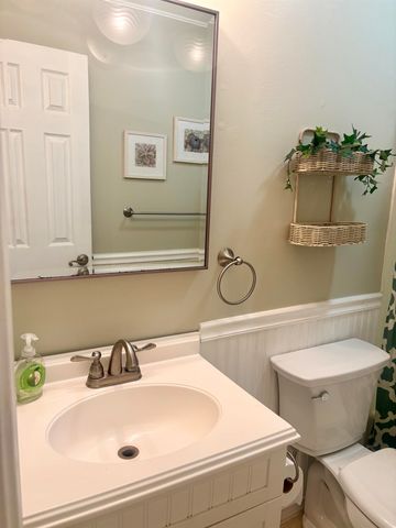 405 21st Ave S Apt 1O, North Myrtle Beach, SC 29582