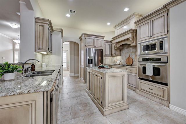 3021 Summit Hill Road, Norman, OK 73071