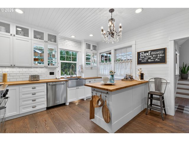 10925 Sw WILSONVILLE Rd, Wilsonville, OR 97070