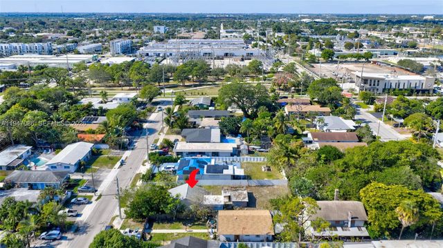 719 NE 37th St, Oakland Park, FL 33334