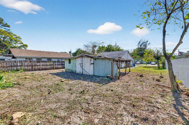 719 NE 37th St, Oakland Park, FL 33334