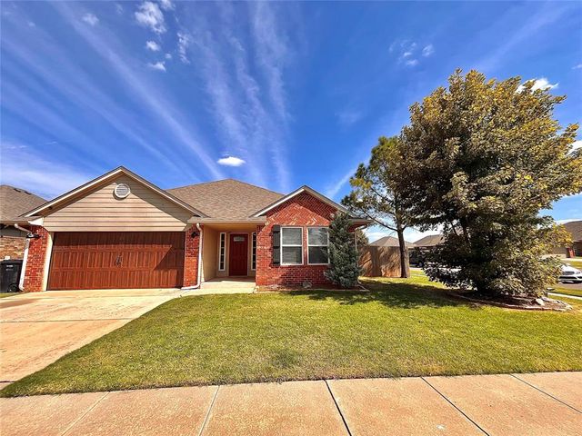 17700 Black Hawk Circle, Edmond, OK 73012