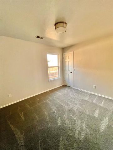 17700 Black Hawk Circle, Edmond, OK 73012