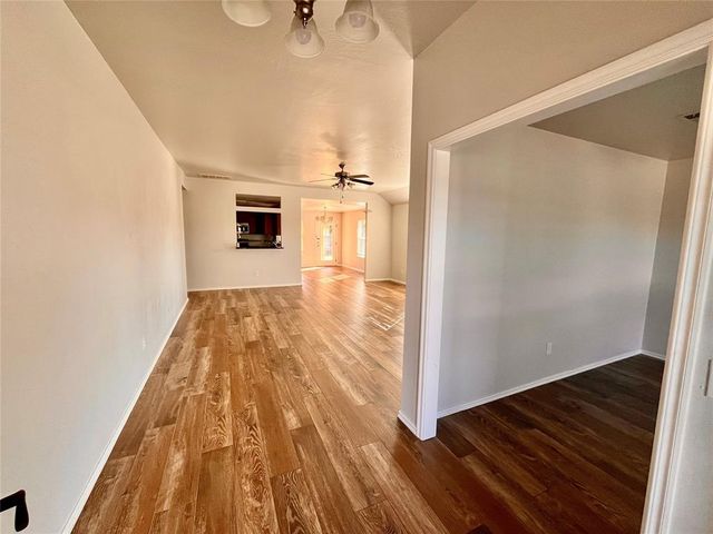 17700 Black Hawk Circle, Edmond, OK 73012