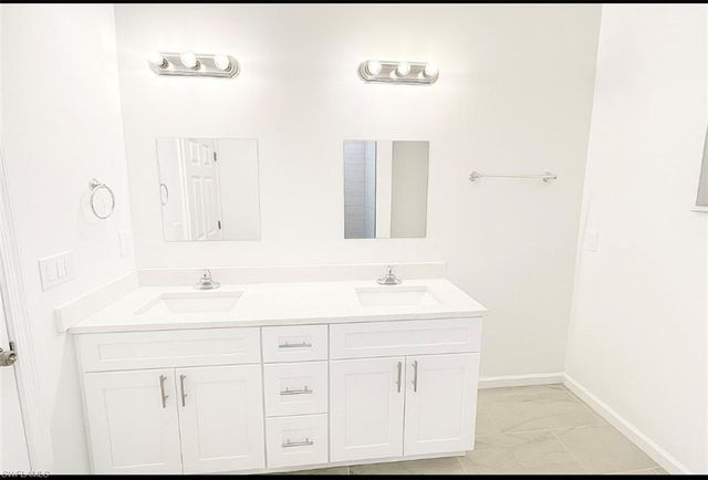 2615 NE 20th CT, Cape Coral, FL 33909