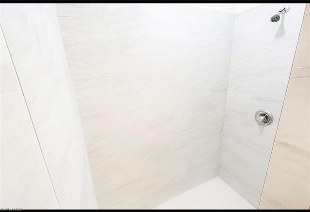 2615 NE 20th CT, Cape Coral, FL 33909