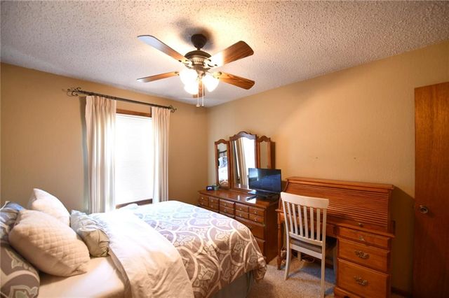 822 S 57th Terrace, Kansas City, KS 66106