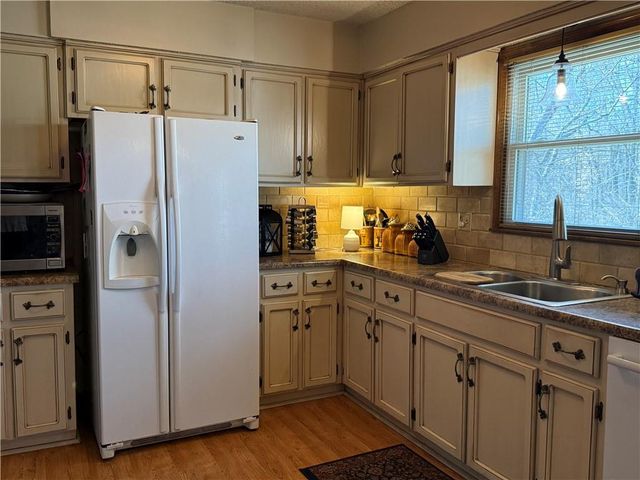 822 S 57th Terrace, Kansas City, KS 66106