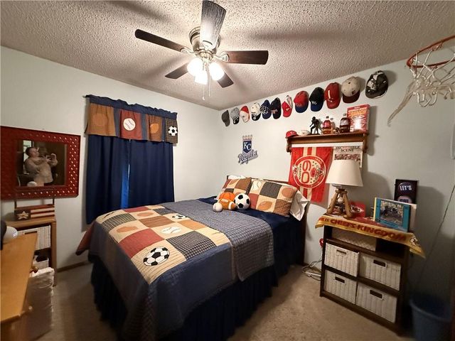 822 S 57th Terrace, Kansas City, KS 66106