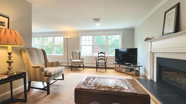 294 Great Plain Ave, Needham, MA 02492