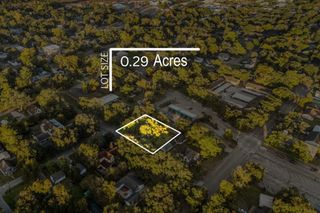 405 W Lang Street, Alvin, TX 77511