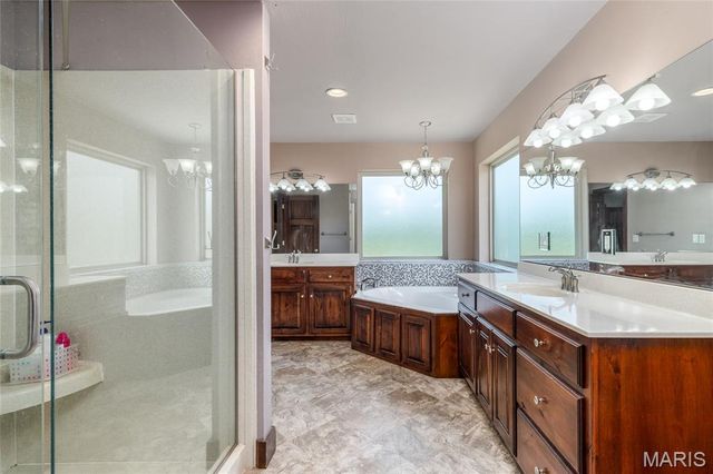 26469 Roam Drive, Waynesville, MO 65583