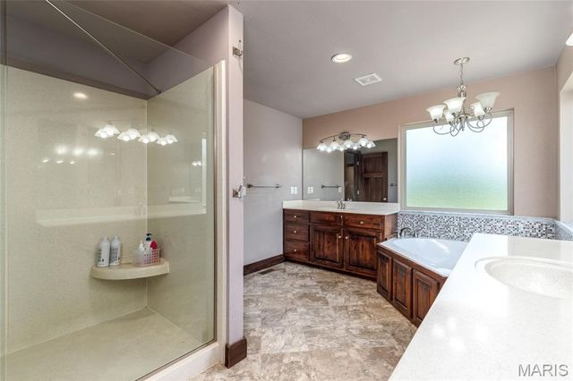 26469 Roam Drive, Waynesville, MO 65583