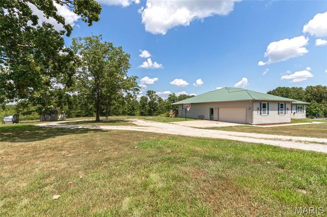 26469 Roam Drive, Waynesville, MO 65583