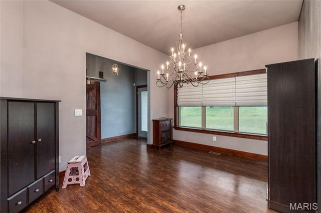 26469 Roam Drive, Waynesville, MO 65583