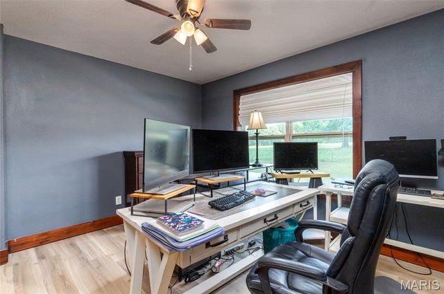 26469 Roam Drive, Waynesville, MO 65583