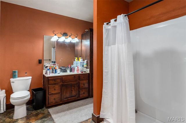 26469 Roam Drive, Waynesville, MO 65583