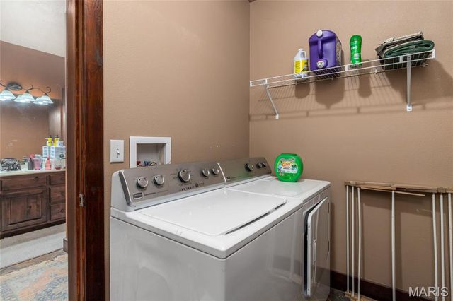 26469 Roam Drive, Waynesville, MO 65583