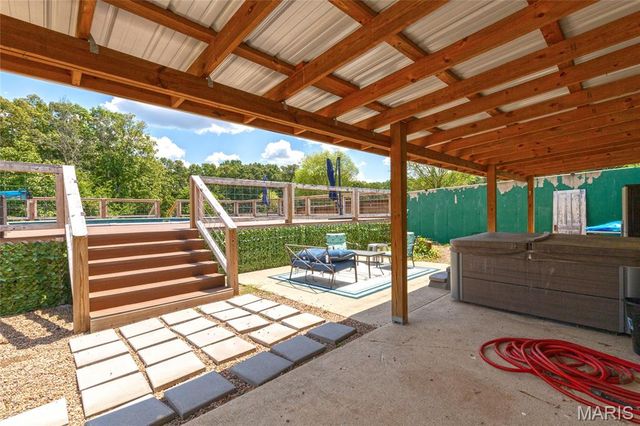 26469 Roam Drive, Waynesville, MO 65583