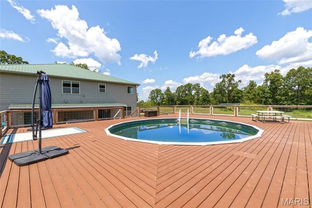 26469 Roam Drive, Waynesville, MO 65583