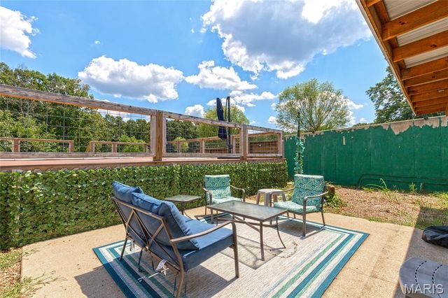 26469 Roam Drive, Waynesville, MO 65583