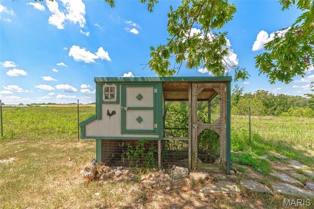 26469 Roam Drive, Waynesville, MO 65583