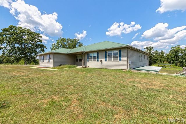 26469 Roam Drive, Waynesville, MO 65583