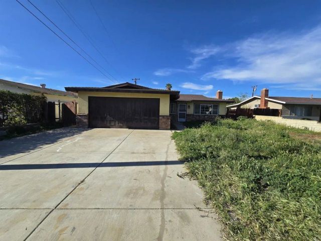 13441 Kay Drive, Corona, CA 92879