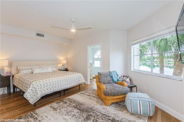 2671 Citrus Lake Dr Apt 201, Naples, FL 34109