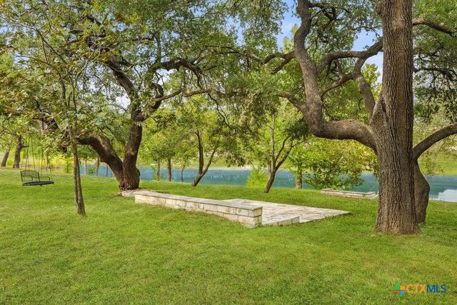 1313 Democrat Street, Blanco, TX 78606