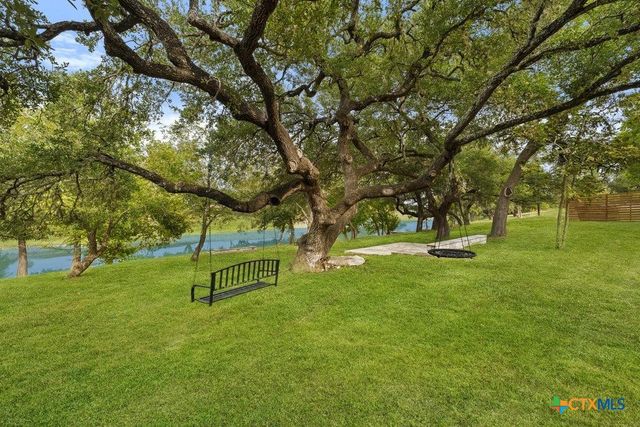1313 Democrat Street, Blanco, TX 78606
