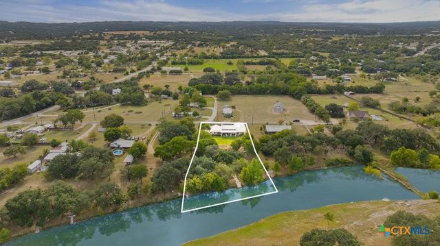 1313 Democrat Street, Blanco, TX 78606