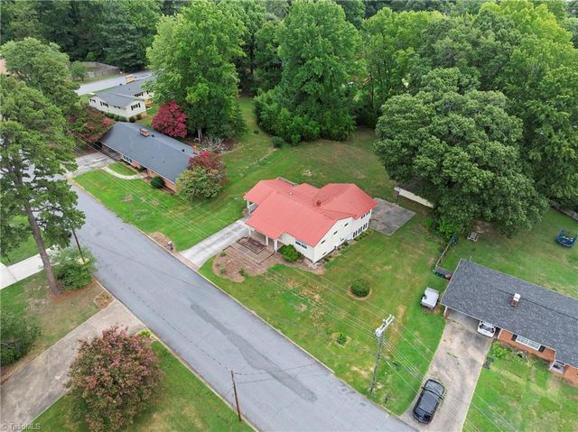 603 Duke Street, Thomasville, NC 27360
