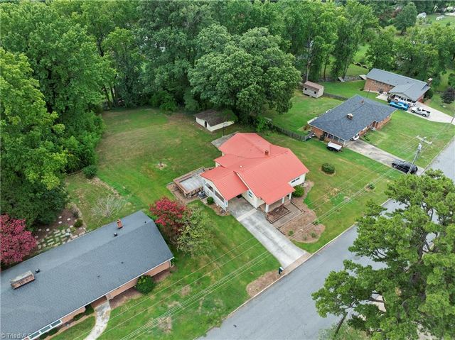 603 Duke Street, Thomasville, NC 27360