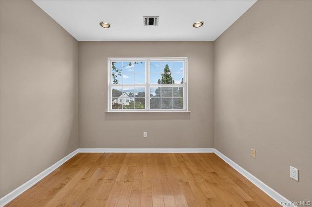 136 Cranberry Court, Melville, NY 11747