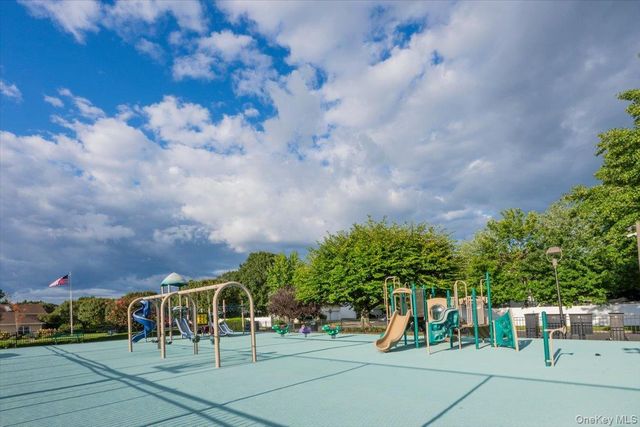136 Cranberry Court, Melville, NY 11747
