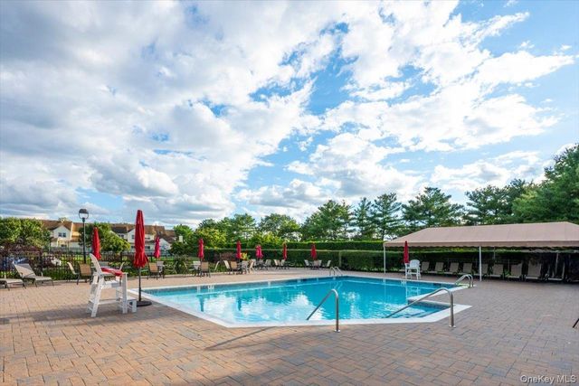 136 Cranberry Court, Melville, NY 11747