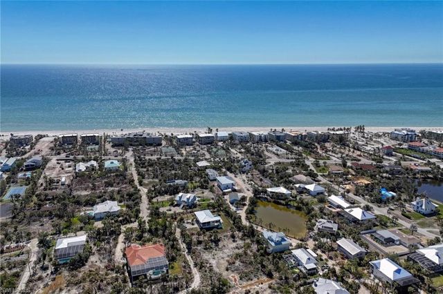 220 Hurricane LN, Sanibel, FL 33957