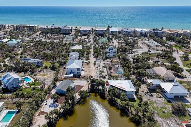 220 Hurricane LN, Sanibel, FL 33957