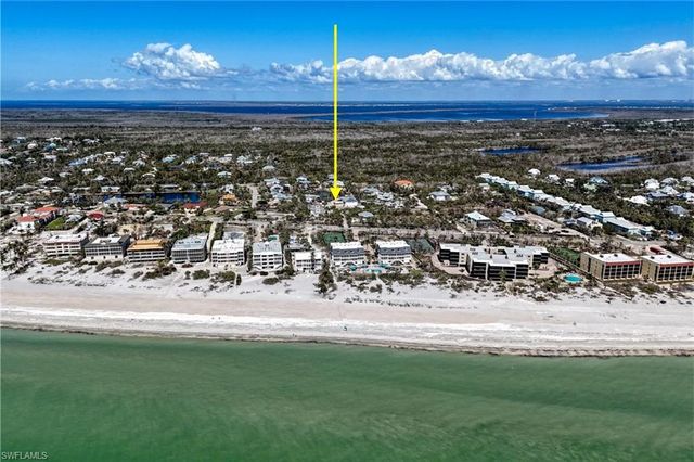 220 Hurricane LN, Sanibel, FL 33957