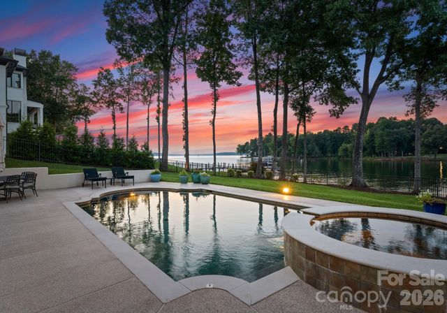 124 Lightship Drive, Mooresville, NC 28117