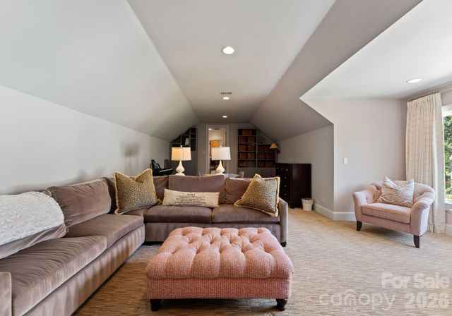 124 Lightship Drive, Mooresville, NC 28117