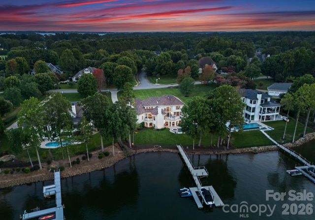 124 Lightship Drive, Mooresville, NC 28117