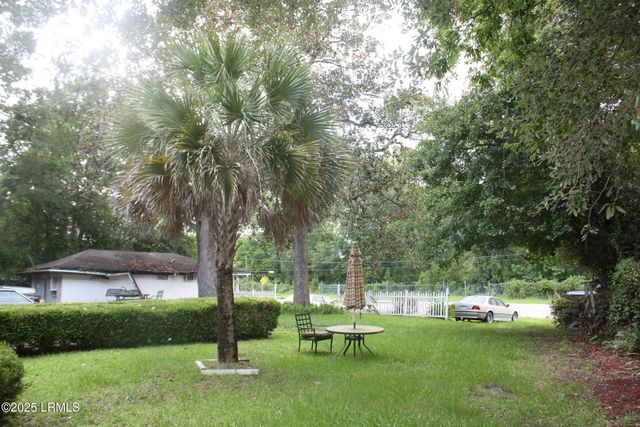 6804 W Frontage Road U.S. Hwy 17 Highway, Coosawhatchie, SC 29912