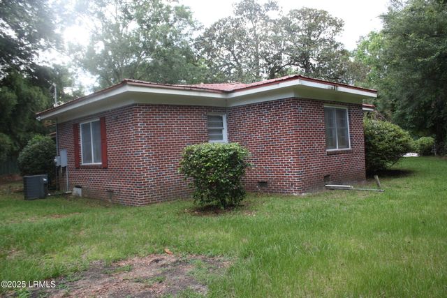 6804 W Frontage Road U.S. Hwy 17 Highway, Coosawhatchie, SC 29912