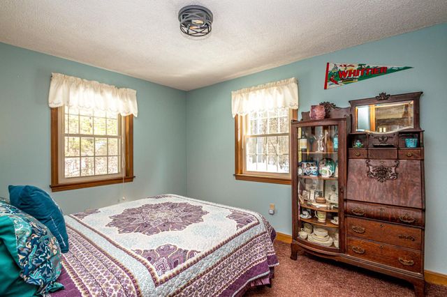 31 McGrew Drive, Tamworth, NH 03886