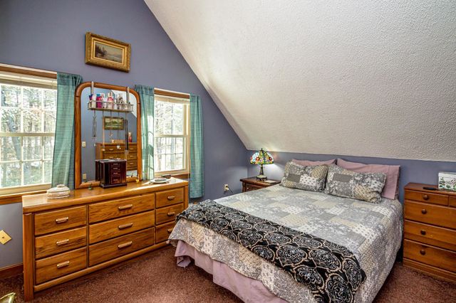31 McGrew Drive, Tamworth, NH 03886