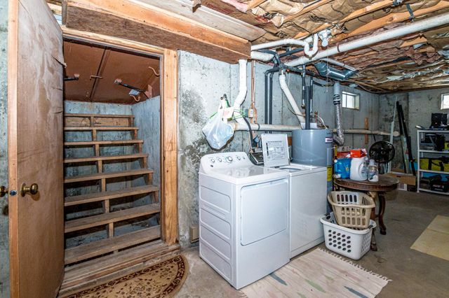 31 McGrew Drive, Tamworth, NH 03886